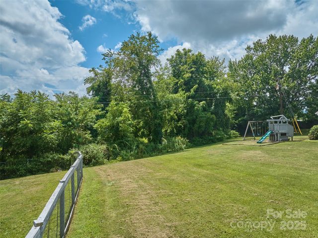 177 Moody Avenue C, Candler, NC 28715