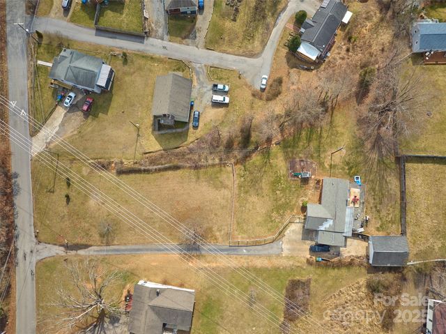 177 Moody Avenue C, Candler, NC 28715