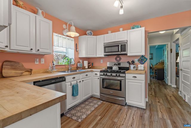 328 JOHN WEAVER DR, Brightwood, VA 22715
