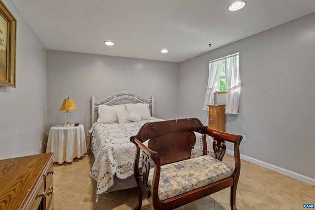 328 JOHN WEAVER DR, Brightwood, VA 22715