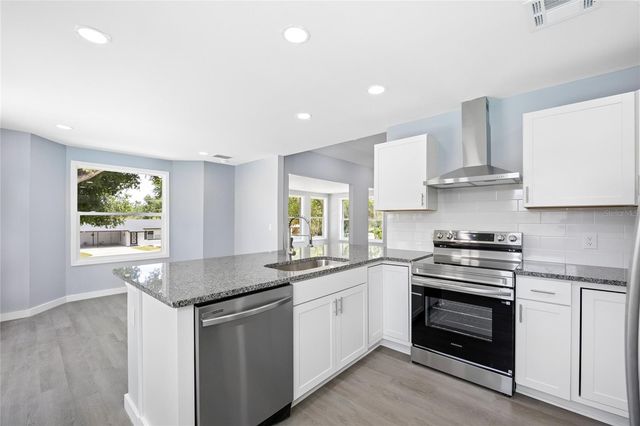 1326 EAST AVENUE, Clermont, FL 34711