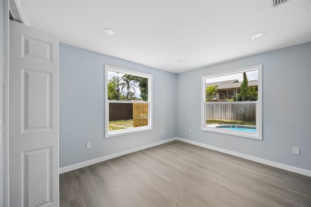 1326 EAST AVENUE, Clermont, FL 34711