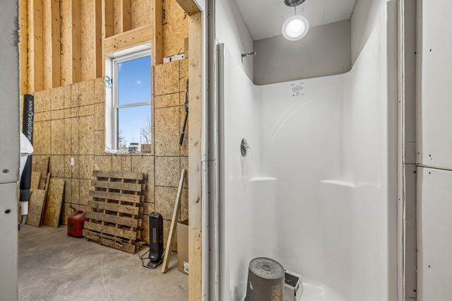 1602 White Oak Rd, Stewart, TN 37175