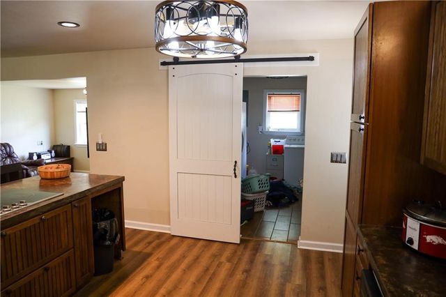 10693 Snavely Road, Elm Springs, AR 72762