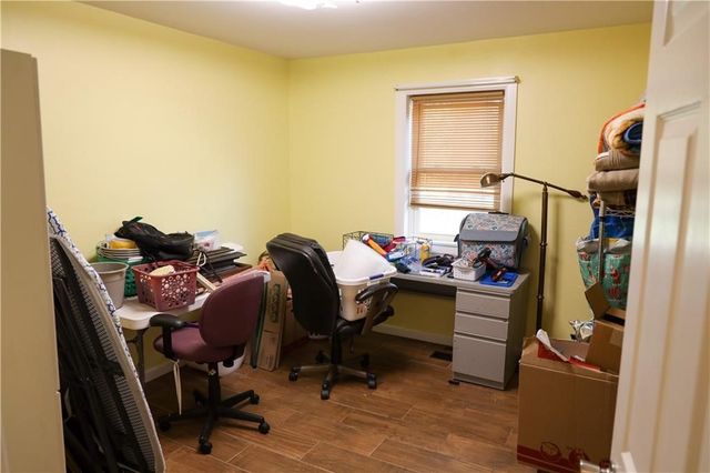 10693 Snavely Road, Elm Springs, AR 72762