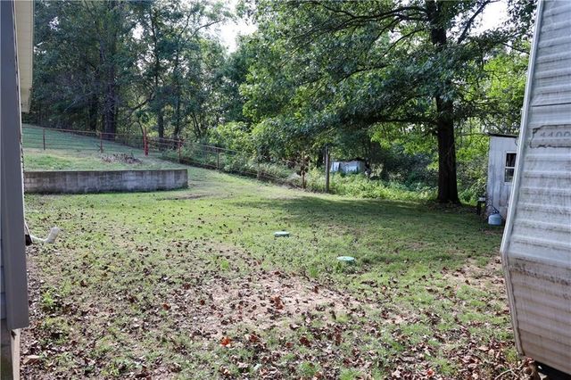 10693 Snavely Road, Elm Springs, AR 72762