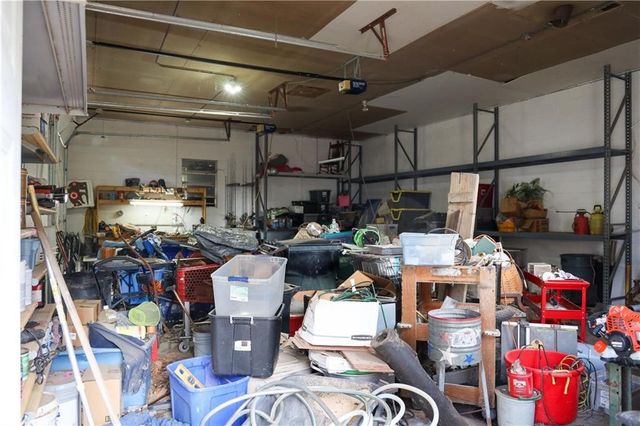 10693 Snavely Road, Elm Springs, AR 72762