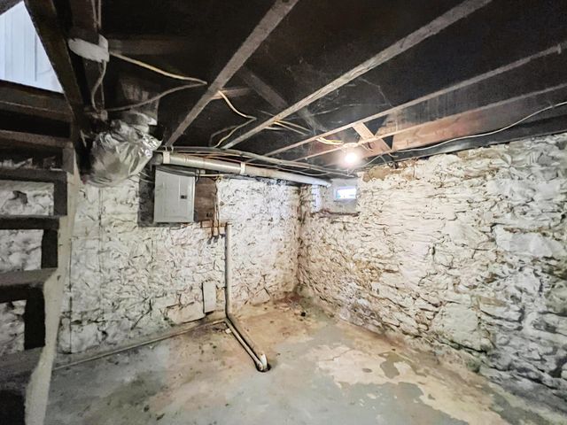 100-102 N Harris Avenue, Columbus, OH 43204