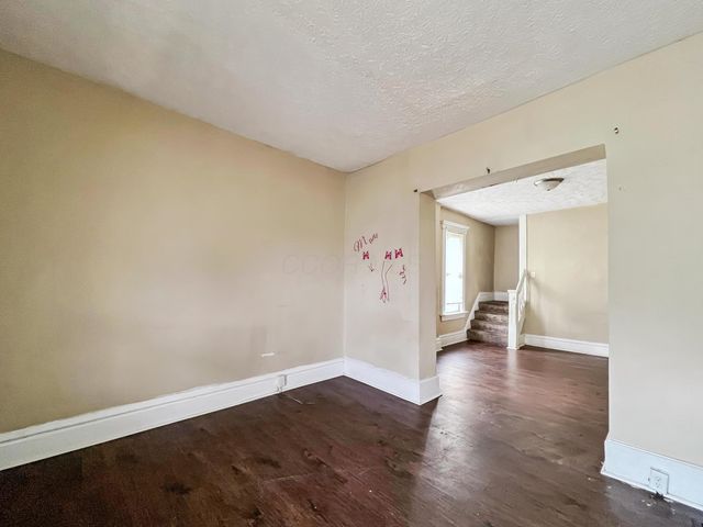 100-102 N Harris Avenue, Columbus, OH 43204