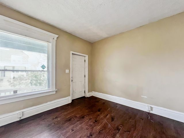 100-102 N Harris Avenue, Columbus, OH 43204