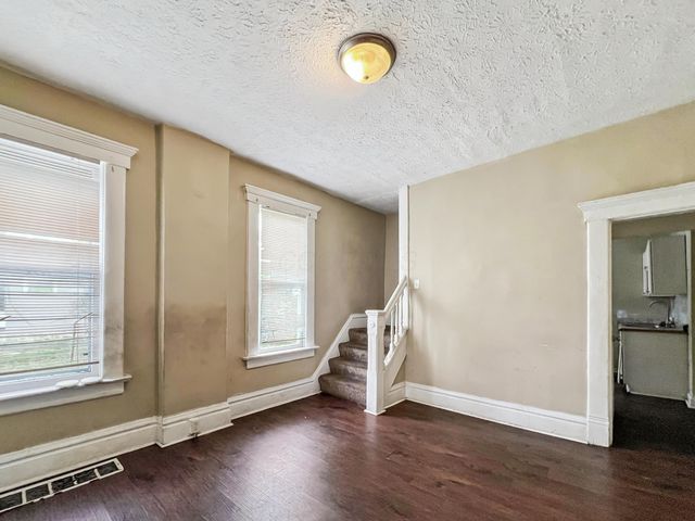 100-102 N Harris Avenue, Columbus, OH 43204