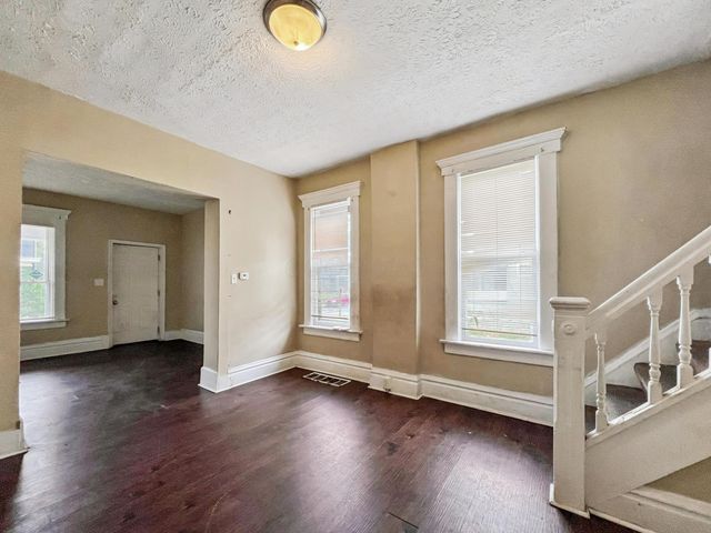 100-102 N Harris Avenue, Columbus, OH 43204
