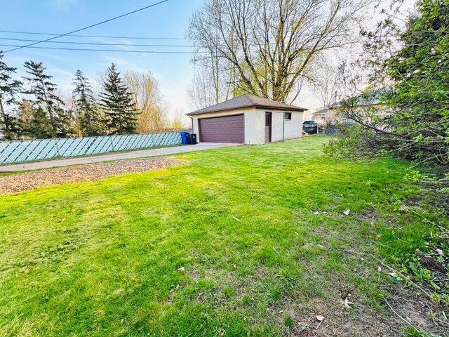 465 Ruth Street N, Saint Paul, MN 55119