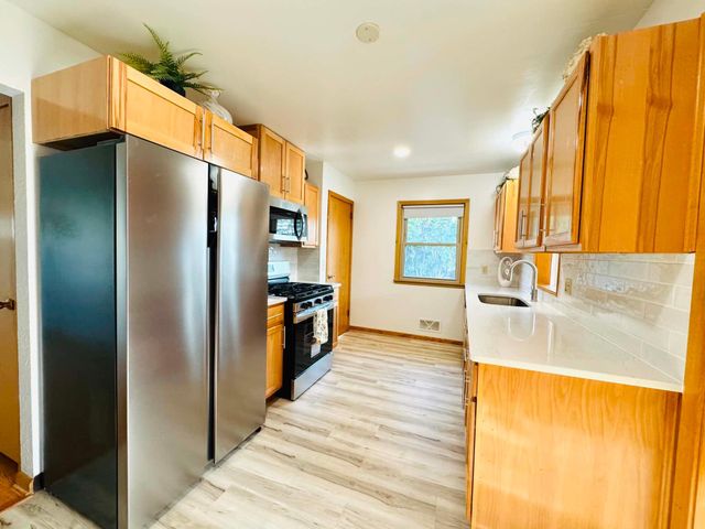 465 Ruth Street N, Saint Paul, MN 55119