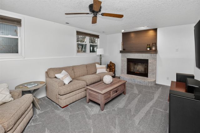 301 NE Mandy Lane, Ankeny, IA 50021