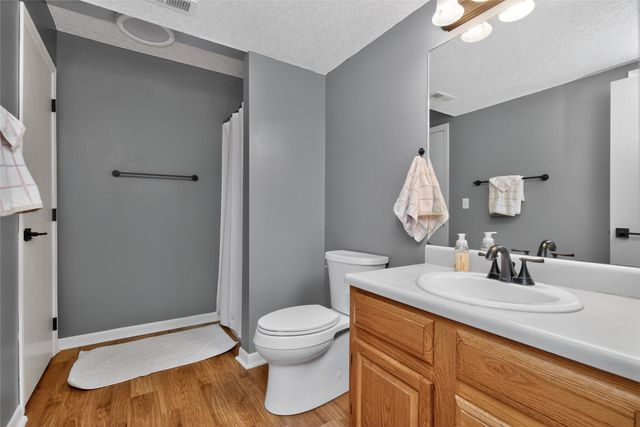 301 NE Mandy Lane, Ankeny, IA 50021