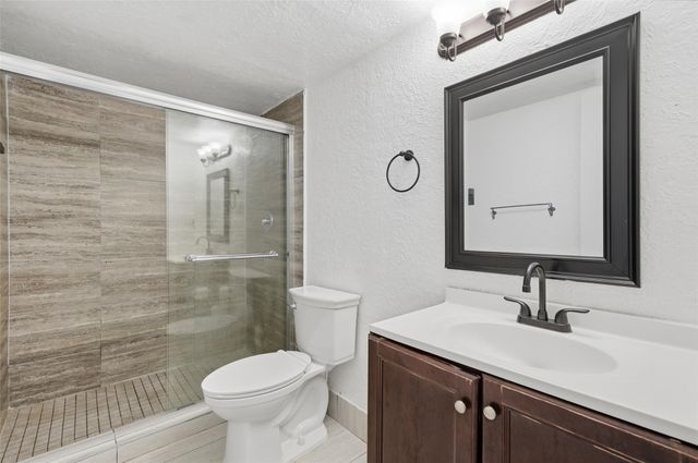 9451 Evergreen Place 203, Davie, FL 33324