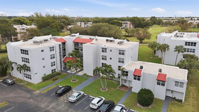 9451 Evergreen Place 203, Davie, FL 33324