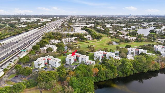 9451 Evergreen Place 203, Davie, FL 33324