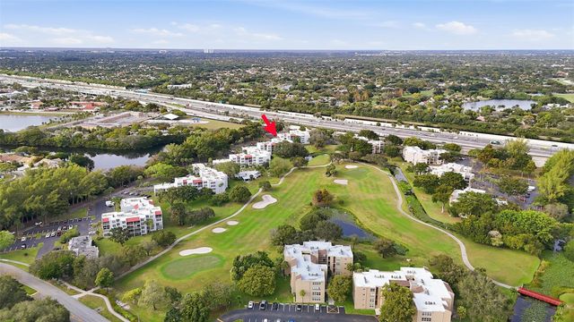 9451 Evergreen Place 203, Davie, FL 33324