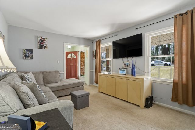 552 Ben Court SW, Lilburn, GA 30047