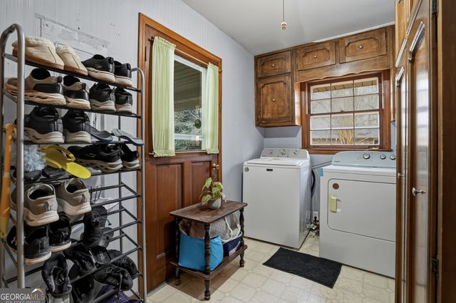 552 Ben Court SW, Lilburn, GA 30047