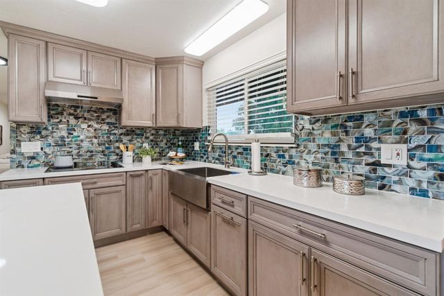 5658 Kermit Ln, Stockton, CA 95207