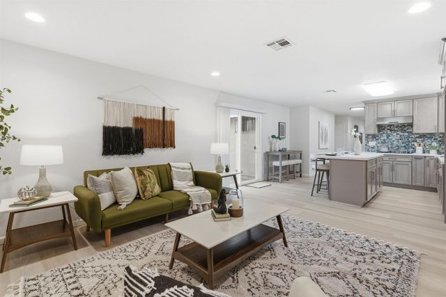 5658 Kermit Ln, Stockton, CA 95207