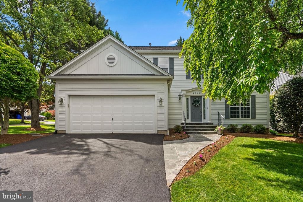 Image 1 of property listing at 2700 SNOWBERRY PL, Olney, MD 20832