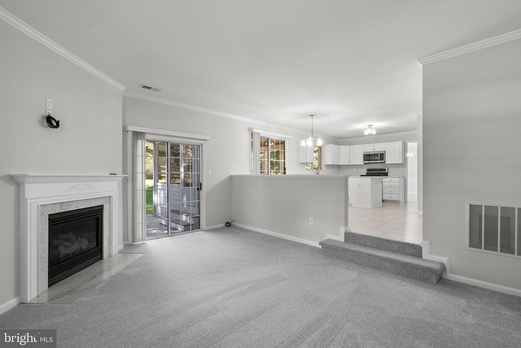 Image 19 of property listing at 2700 SNOWBERRY PL, Olney, MD 20832
