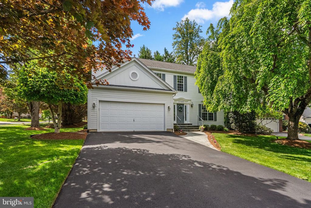 Image 3 of property listing at 2700 SNOWBERRY PL, Olney, MD 20832