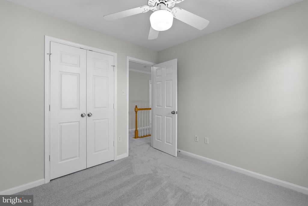Image 37 of property listing at 2700 SNOWBERRY PL, Olney, MD 20832