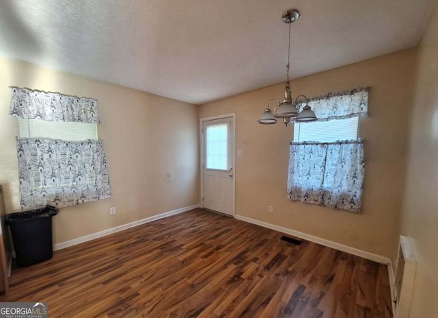 2046 53rd Avenue SW, Lanett, AL 36863