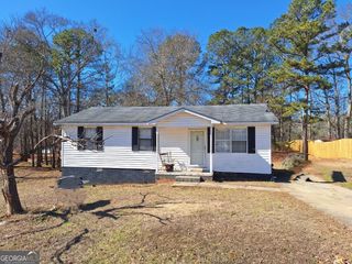 2046 53rd Avenue SW, Lanett, AL 36863