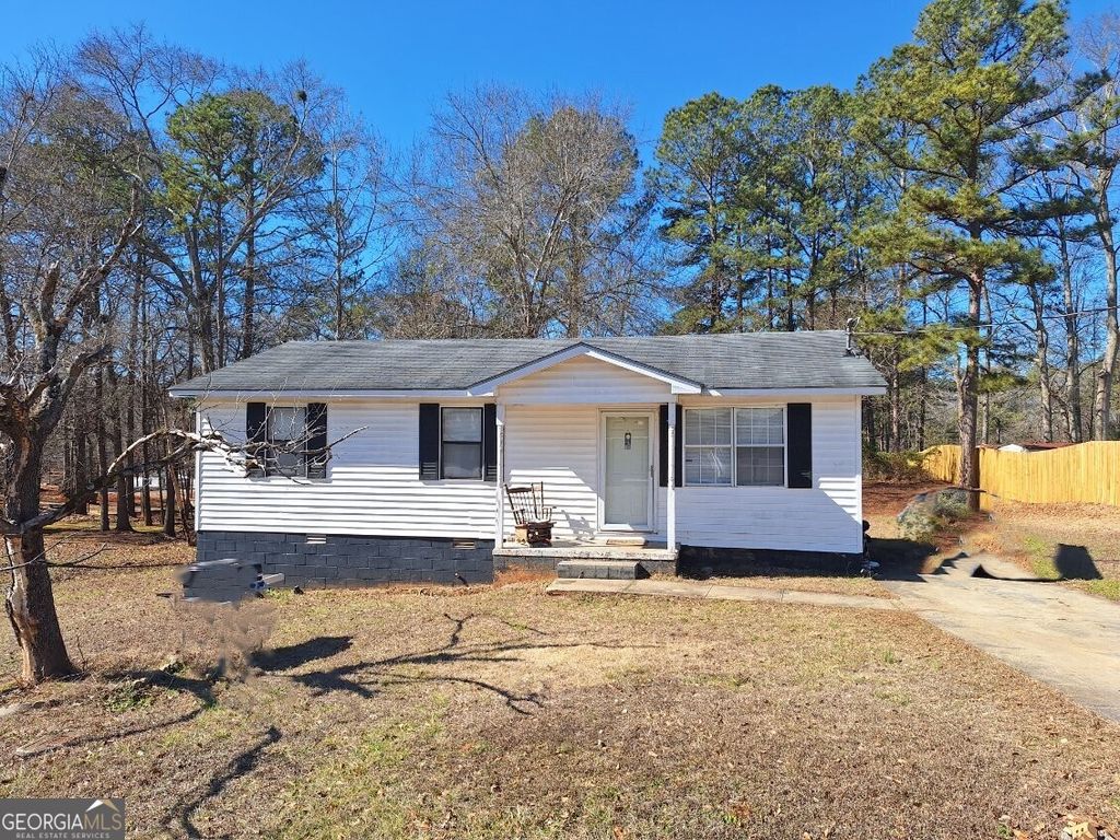 2046 53rd Avenue SW, Lanett, AL 36863
