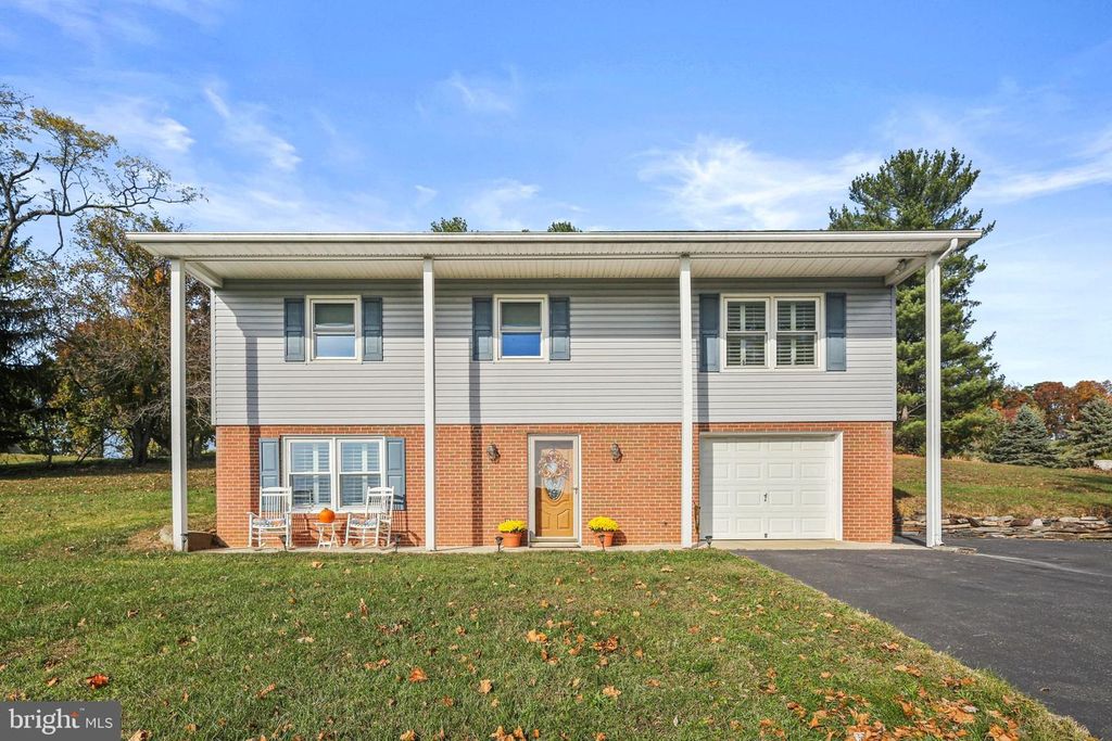 10215 HARMONY RD, Myersville, MD 21773