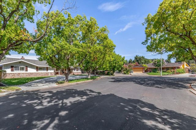 7821 Filice Drive, Gilroy, CA 95020