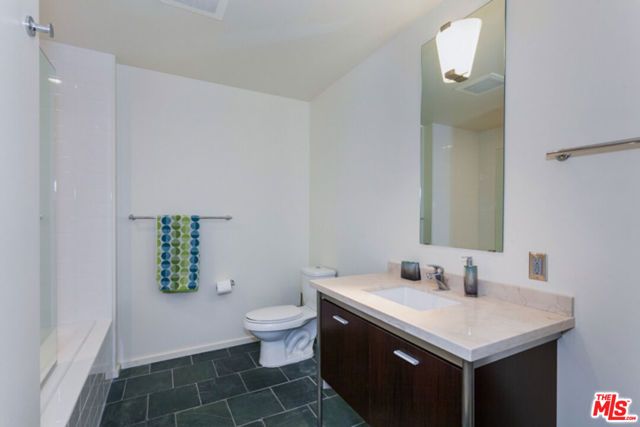 1155 S Grand Avenue 2006, Los Angeles, CA 90015