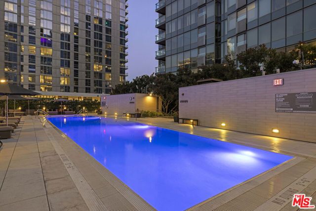 1155 S Grand Avenue 2006, Los Angeles, CA 90015