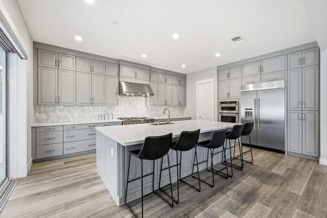 701 Golden Acorn Ct, Rocklin, CA 95765