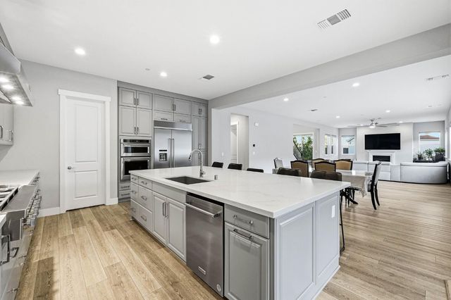 701 Golden Acorn Ct, Rocklin, CA 95765