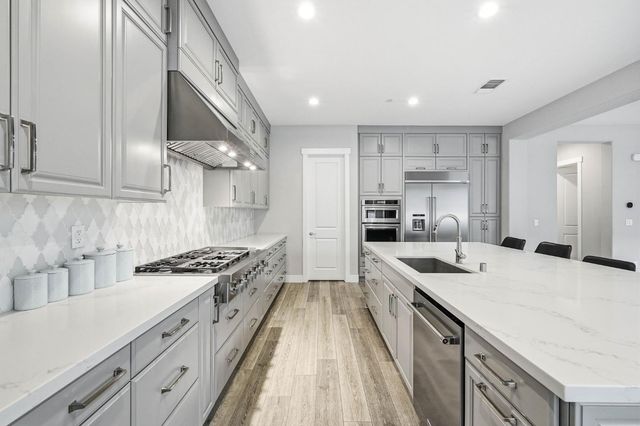 701 Golden Acorn Ct, Rocklin, CA 95765