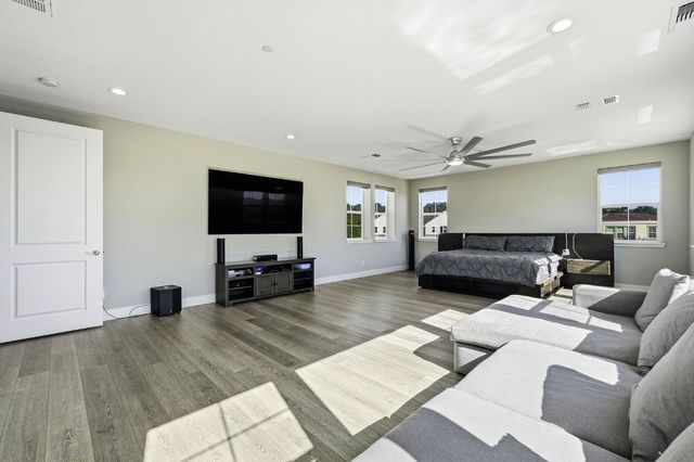 701 Golden Acorn Ct, Rocklin, CA 95765