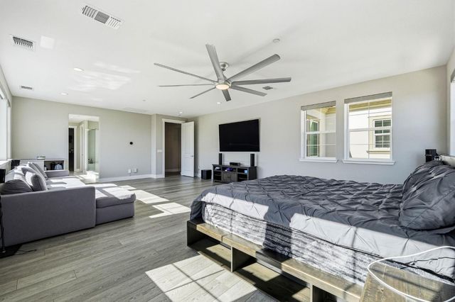 701 Golden Acorn Ct, Rocklin, CA 95765