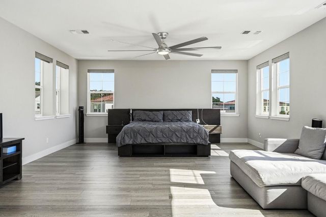 701 Golden Acorn Ct, Rocklin, CA 95765