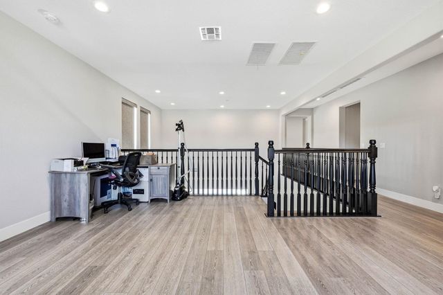 701 Golden Acorn Ct, Rocklin, CA 95765