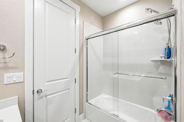 701 Golden Acorn Ct, Rocklin, CA 95765