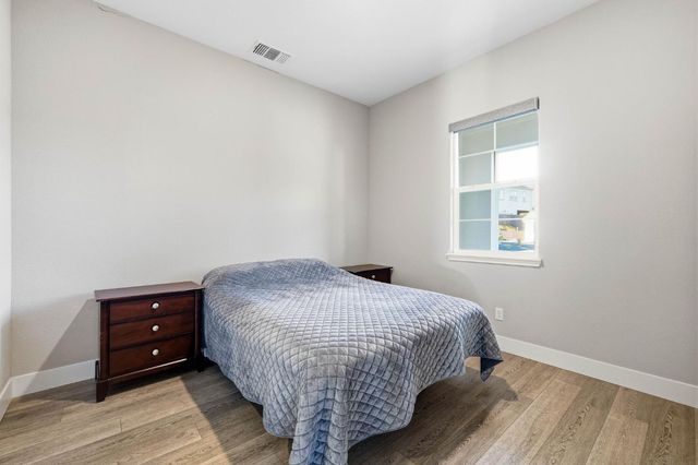 701 Golden Acorn Ct, Rocklin, CA 95765