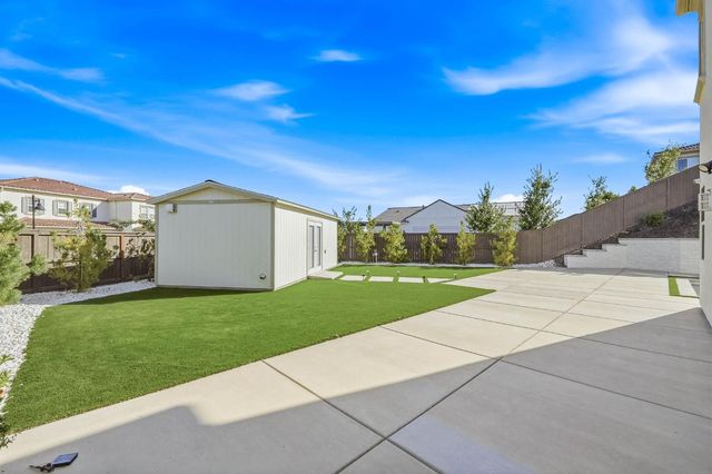 701 Golden Acorn Ct, Rocklin, CA 95765
