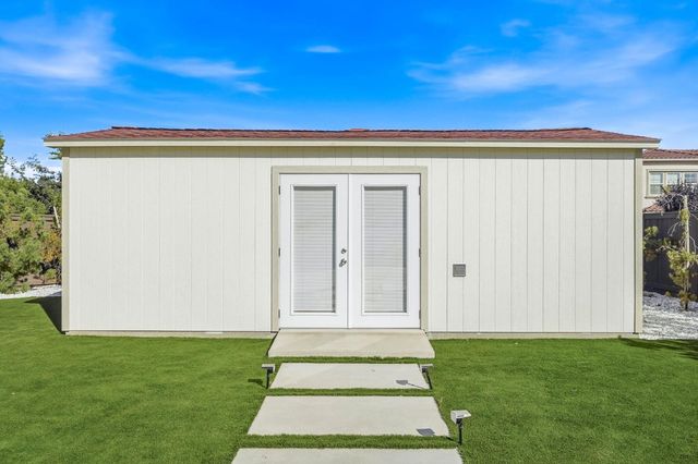 701 Golden Acorn Ct, Rocklin, CA 95765